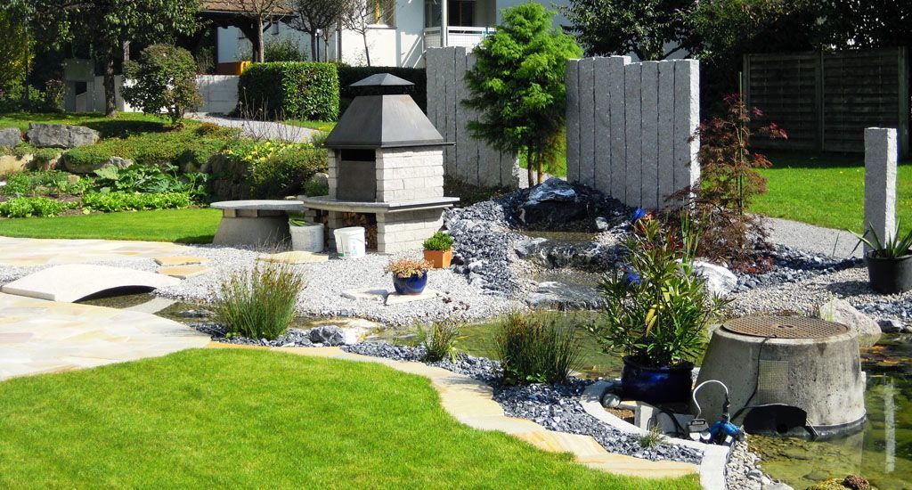 Teich mit Brücke - Hadorn Gartenbau