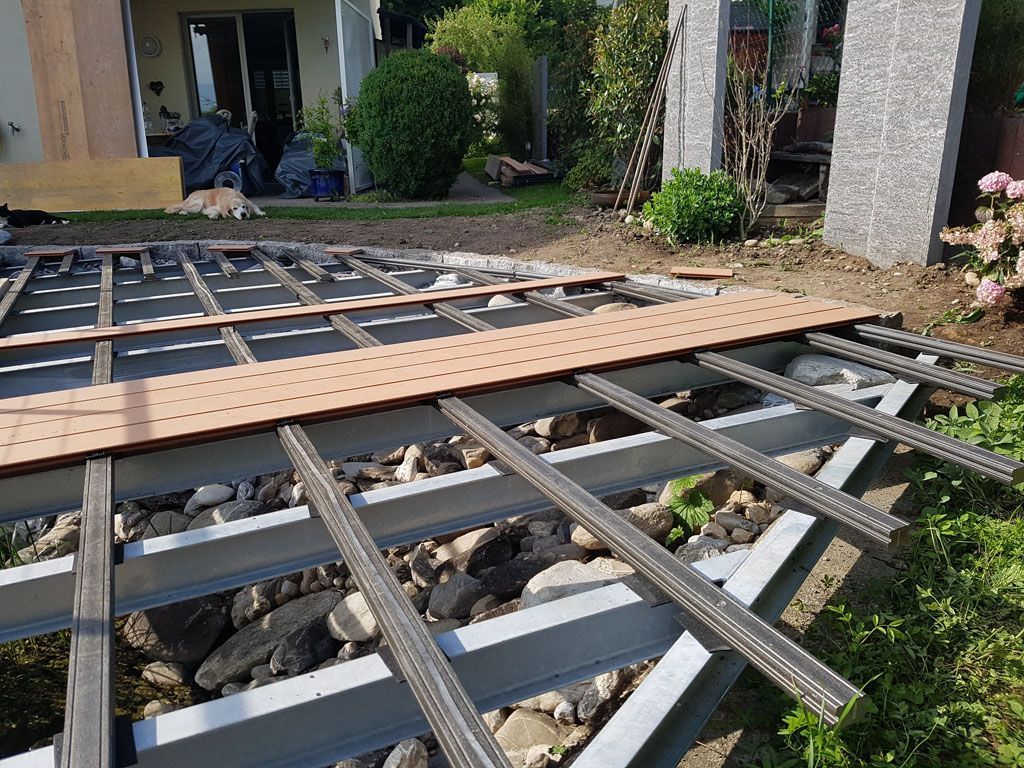 Vorbereizung Holzboden - Hadorn Gartenbau