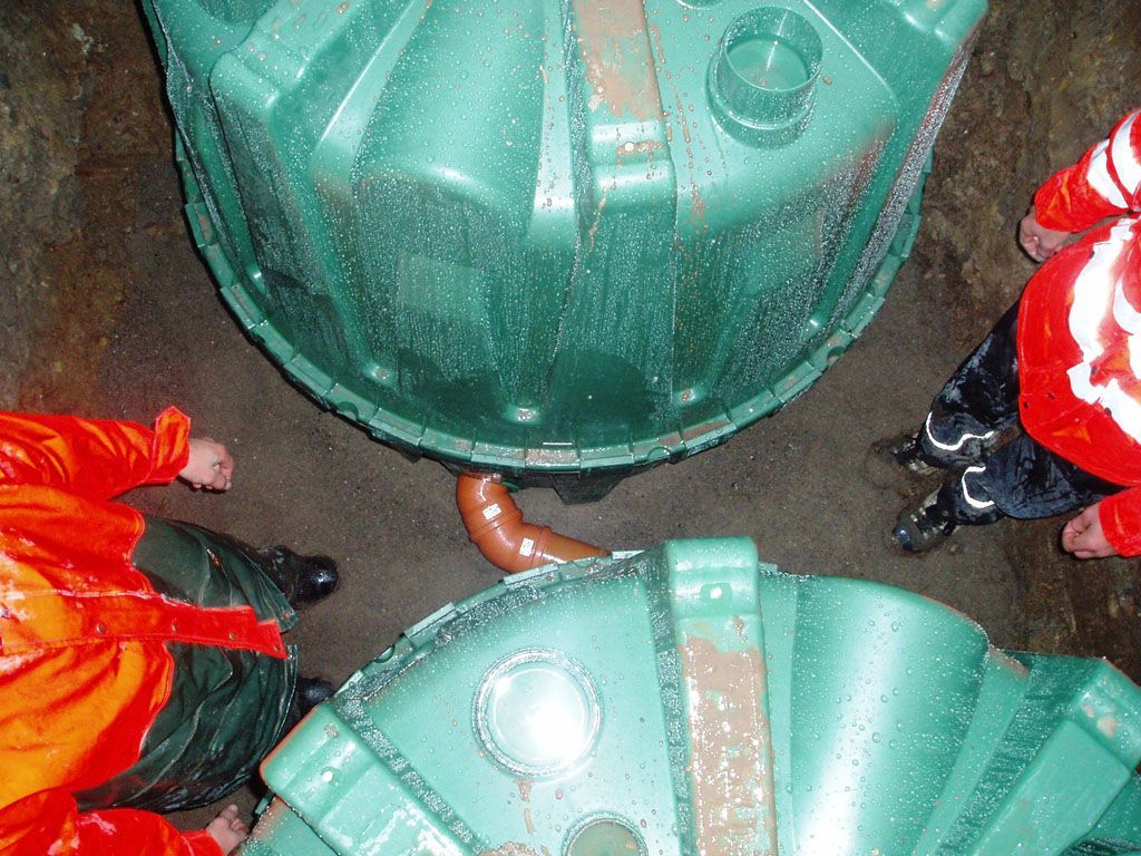 Wassertank zusammenschliessen Hadorn Gartenbau - Hadorn Gartenbau