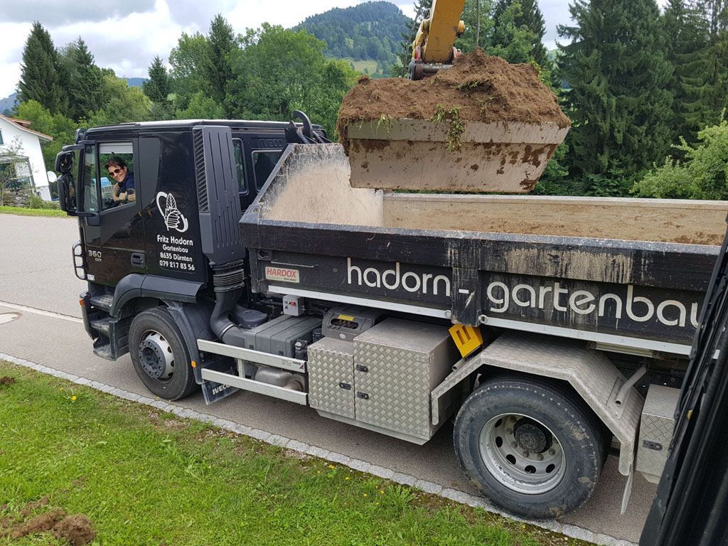 Aushubabfuhr - Hadorn Gartenbau
