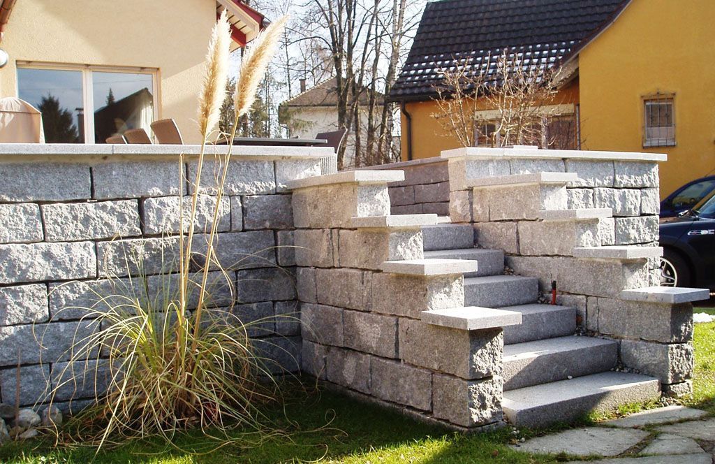 Natursichtschutzplatten gespalten - Hadorn Gartenbau