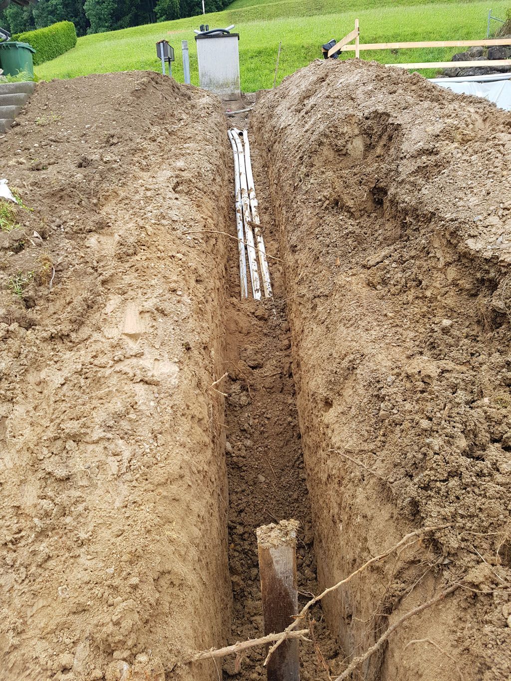 Elekrtoleitungs Bau - Hadorn Gartenbau