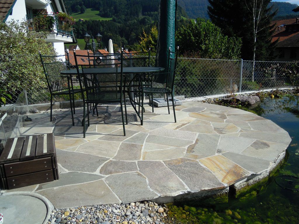 Sitzplatz am Wasser - Hadorn Gartenbau