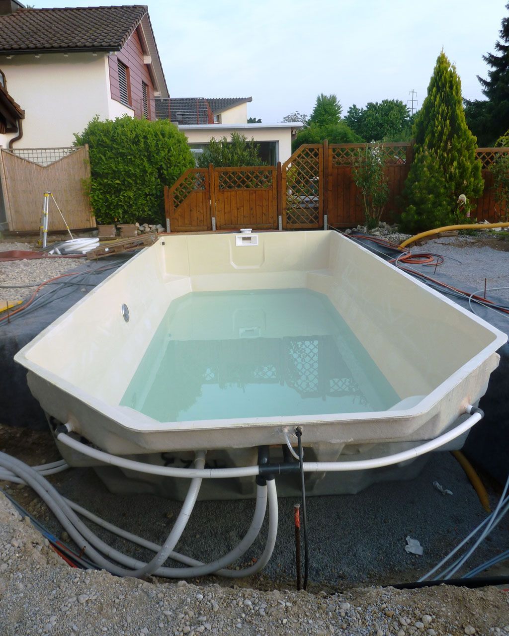 Poll versetzt und angeschlossen - Hadorn Gartenbau