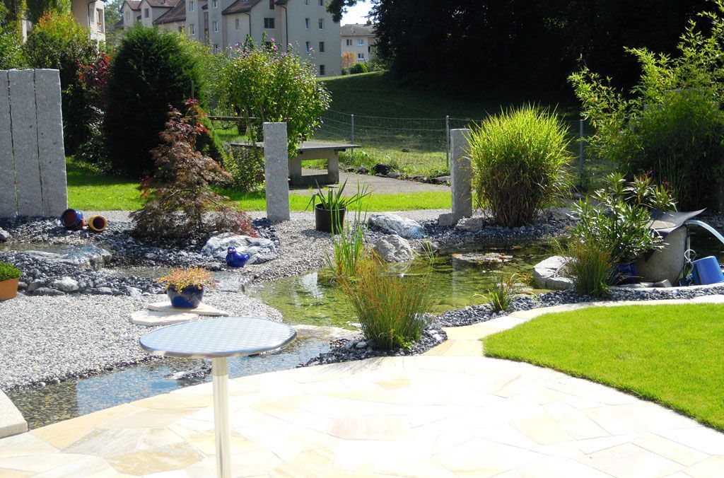 Sitzplatz Steingarten Teich - Hadorn Gartenbau