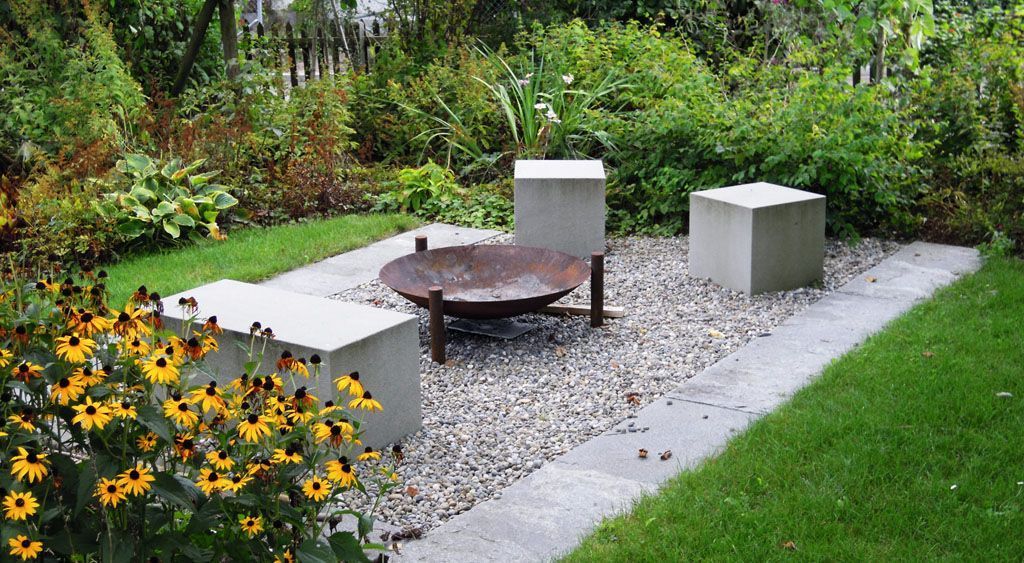 Sitzsteine Sandstein gespalten und gesägt - Hadorn Gartenbau