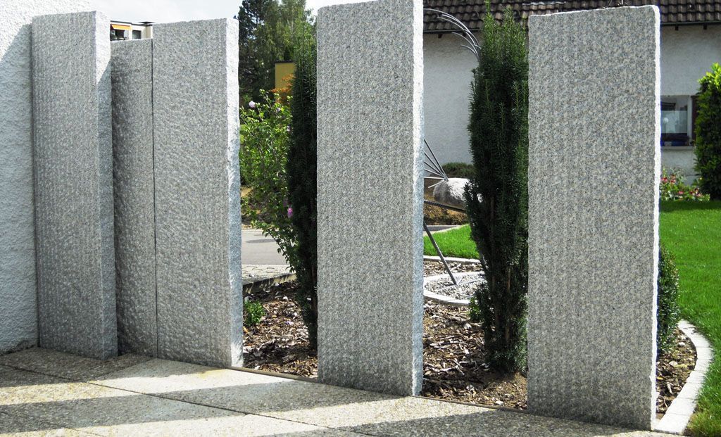 Sichtschutzplatten mit Eibenbepflanzung - Hadorn Gartenbau