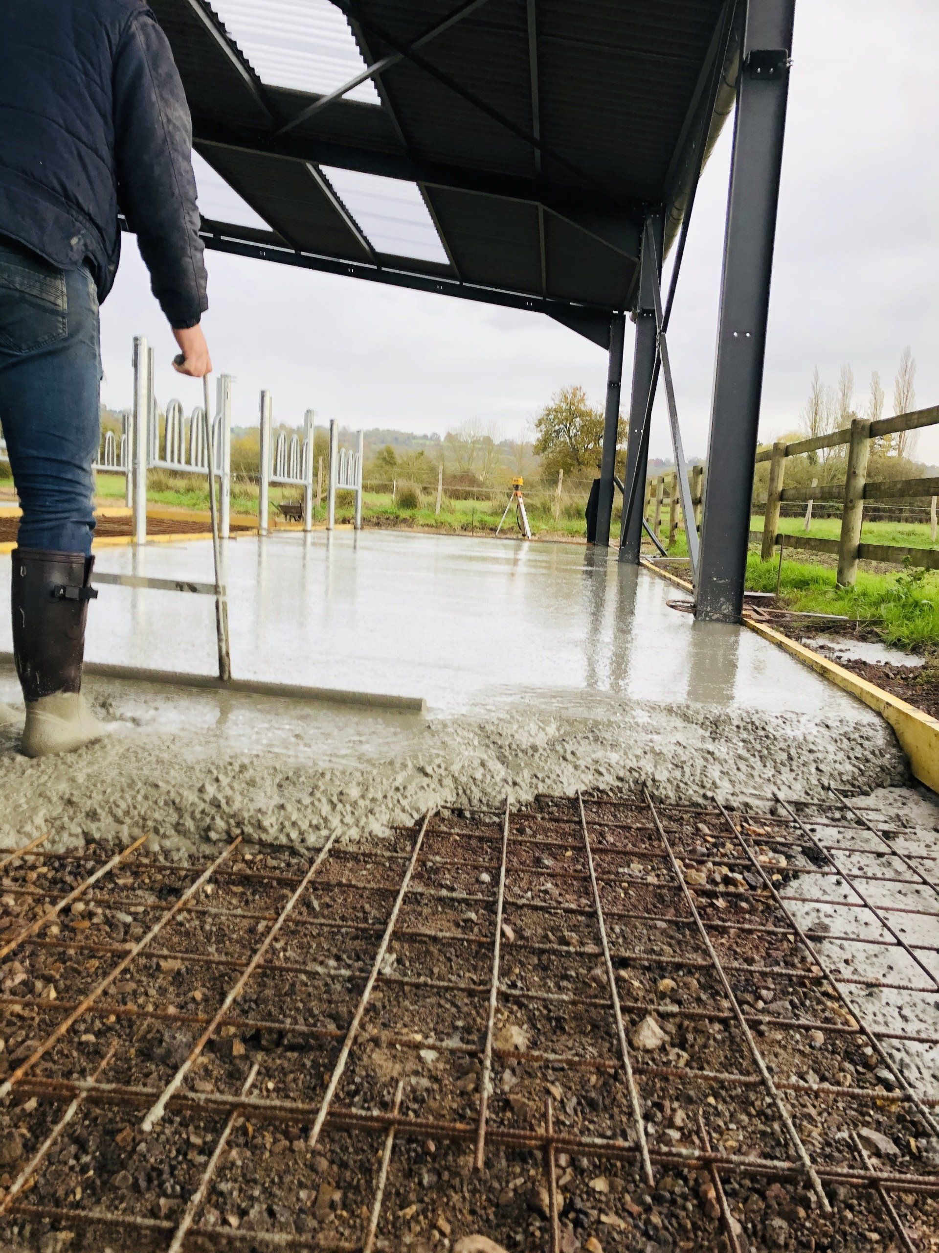 Coulage d'une chape de béton
