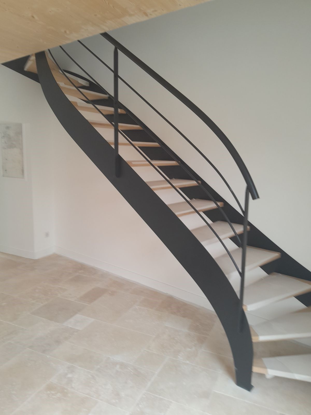 Escalier en bois et métal