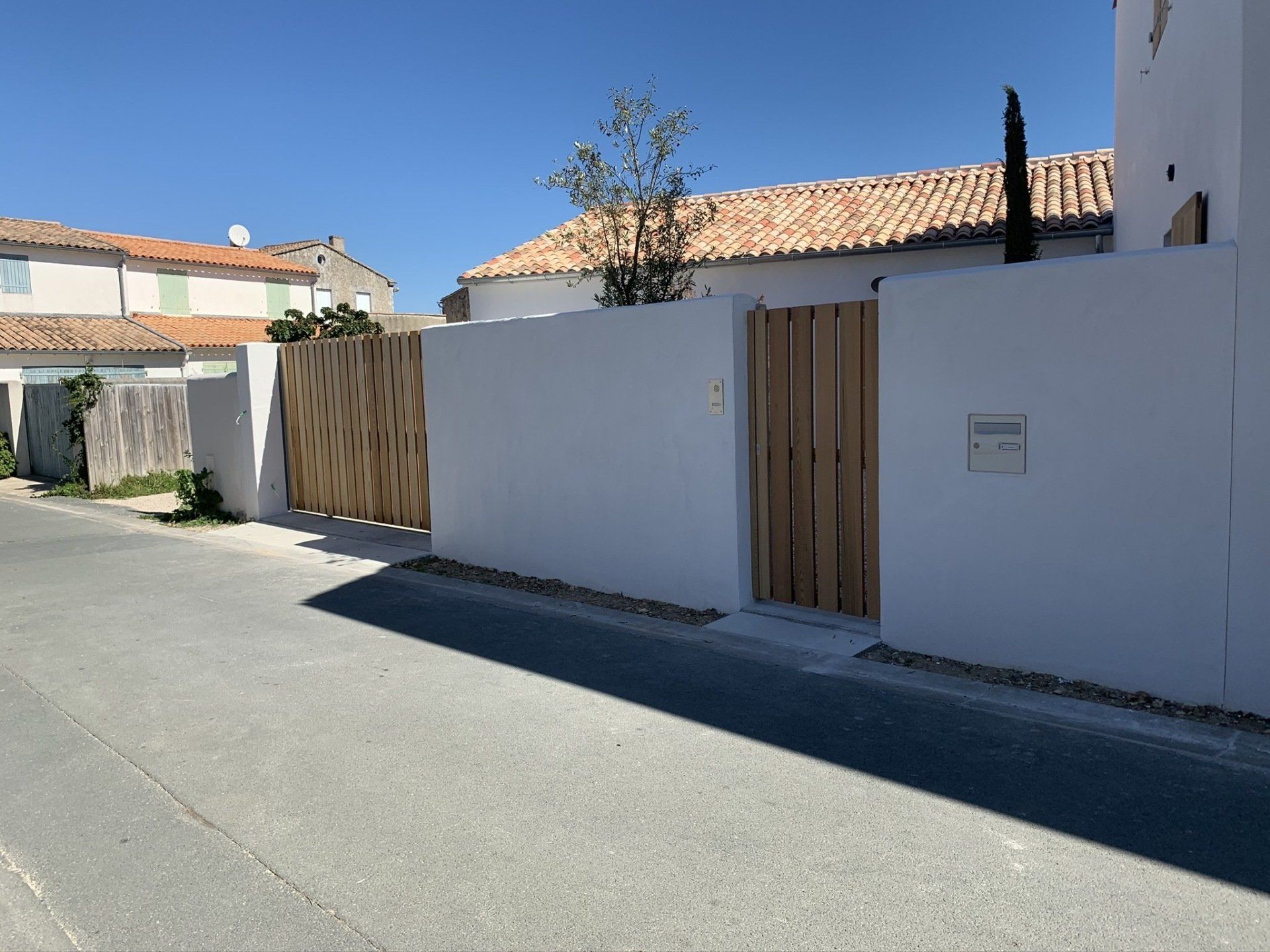 Portail et portillon en bois