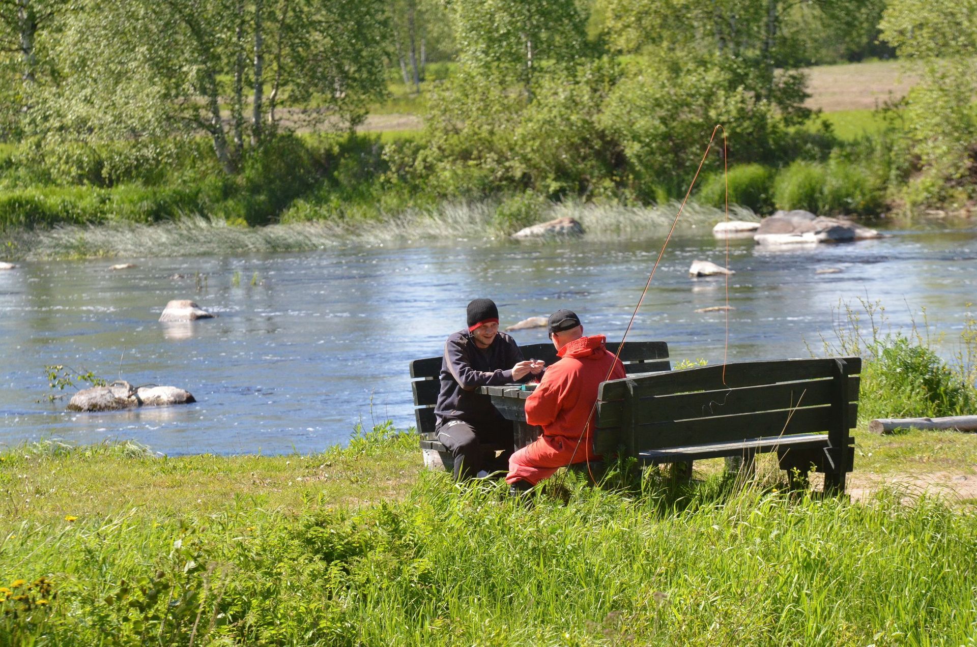 ulkona oleilua yhdessä