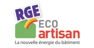 Logo RGE Eco Artisan avec une maison verte, un arc-en-ciel et du texte en violet et rouge.