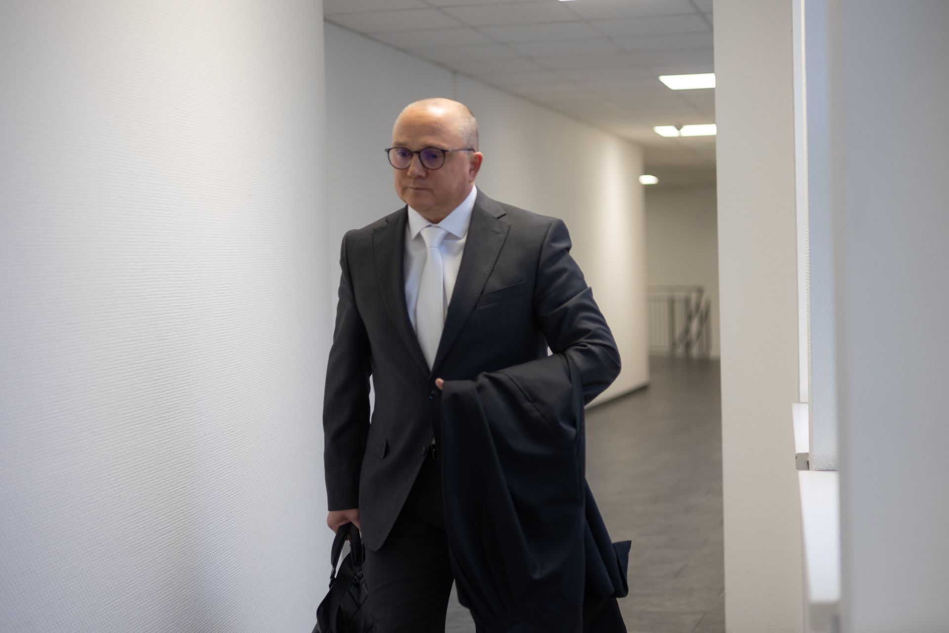 Gesetzestestauszug wo in rot Strafverteidiger steht.