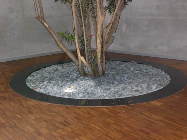 03 - Natursteinumrandung nach Laseraufmaß