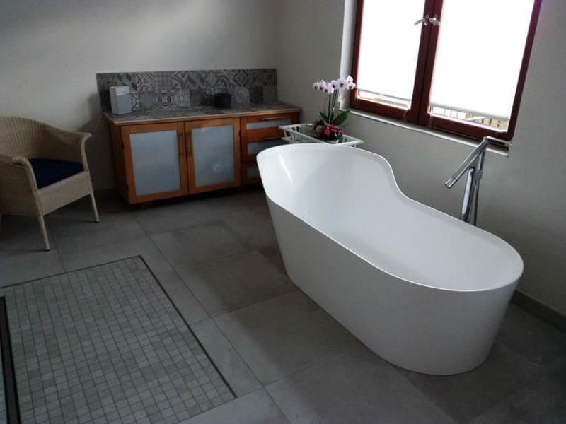 31 - Badgestaltung mit Porcelanosa Fliesen