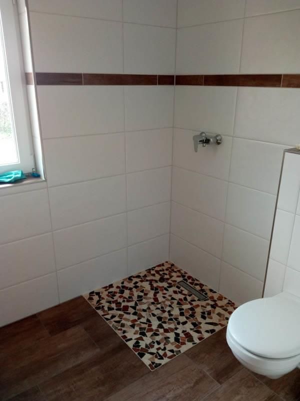 33 - Gestaltungsbeispiel bodengleiche Dusche