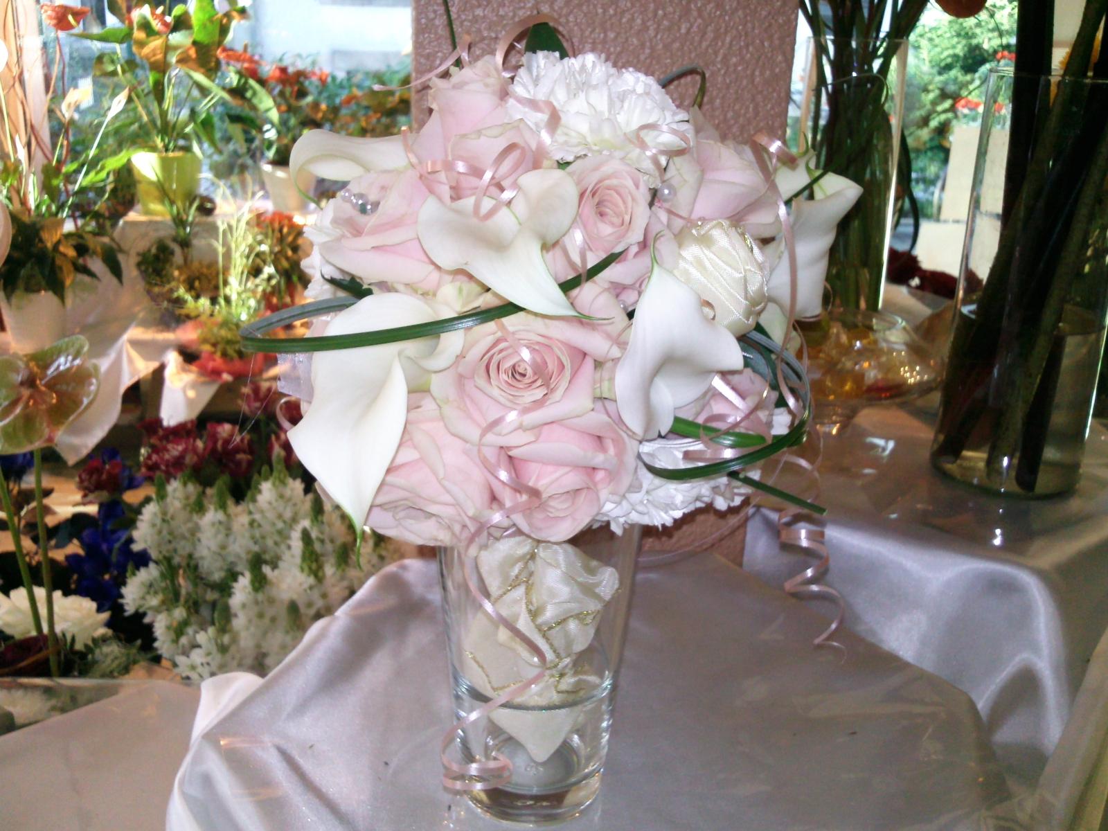 Un bouquet de mariée créée par Perles de Fleurs à Wolfisheim dans le Bas-Rhin (67)