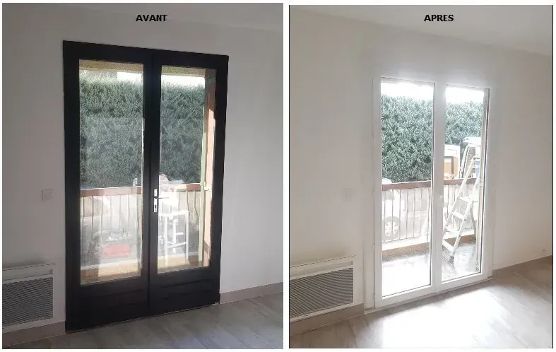 Avant et après la rénovation d'une porte. Porte marron foncé avant, porte blanche après, donnant sur un balcon et de la verdure.
