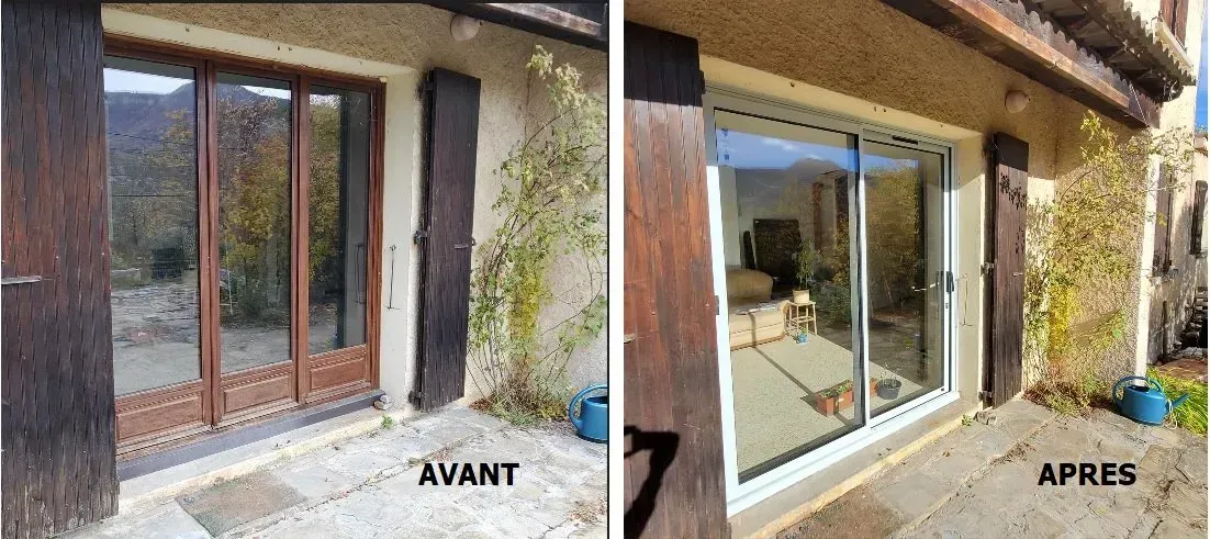 Avant et après la pose de portes coulissantes. Le cadre d'origine est en bois foncé, le cadre d'après est blanc. Extérieur du bâtiment.