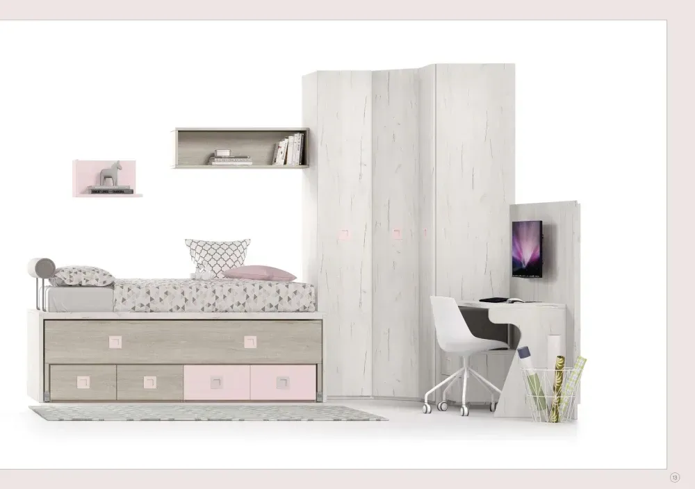 Un dormitorio con cama, escritorio y armario.