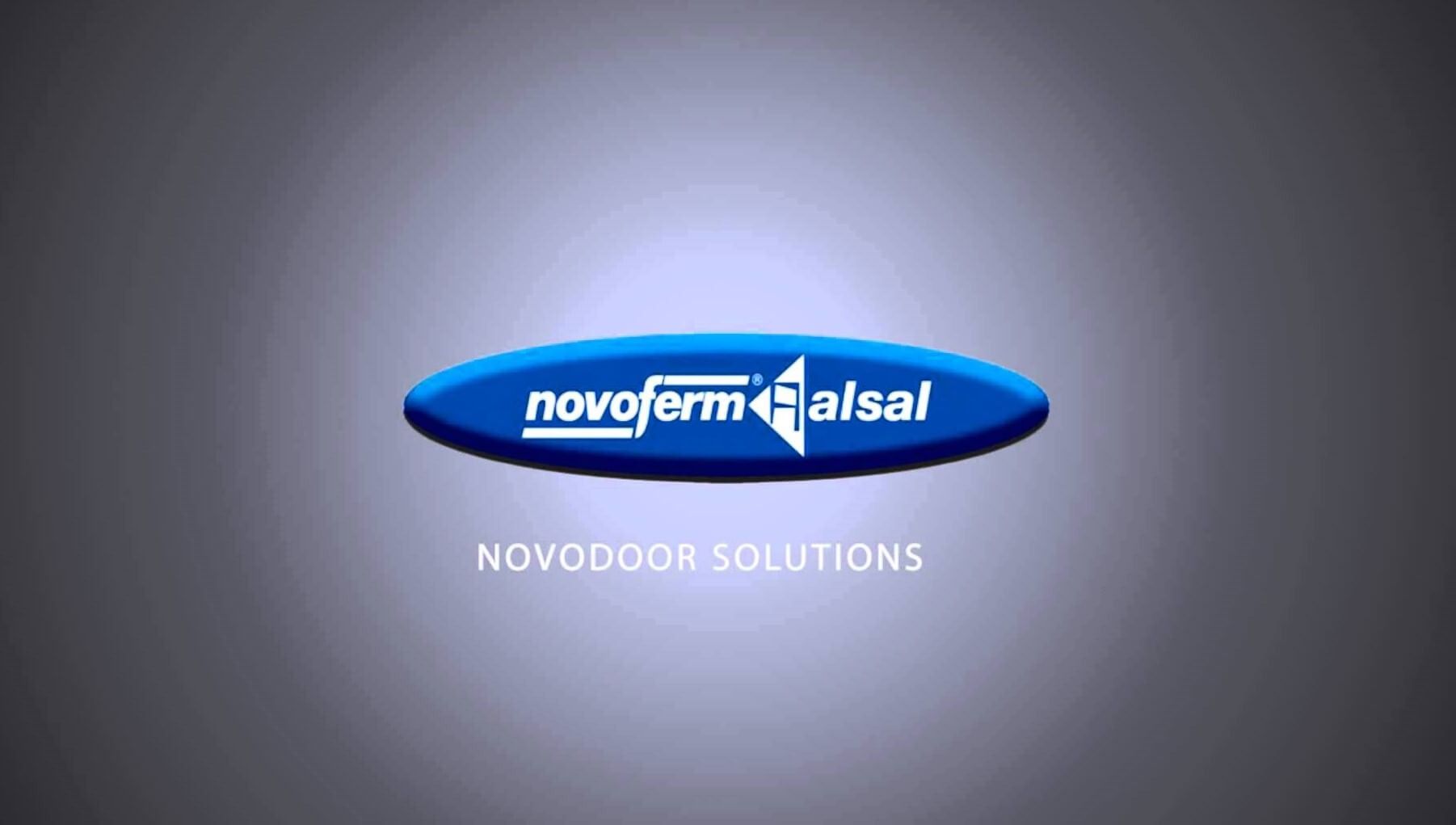 Un logotipo azul de Novofermi Alsal sobre un fondo gris