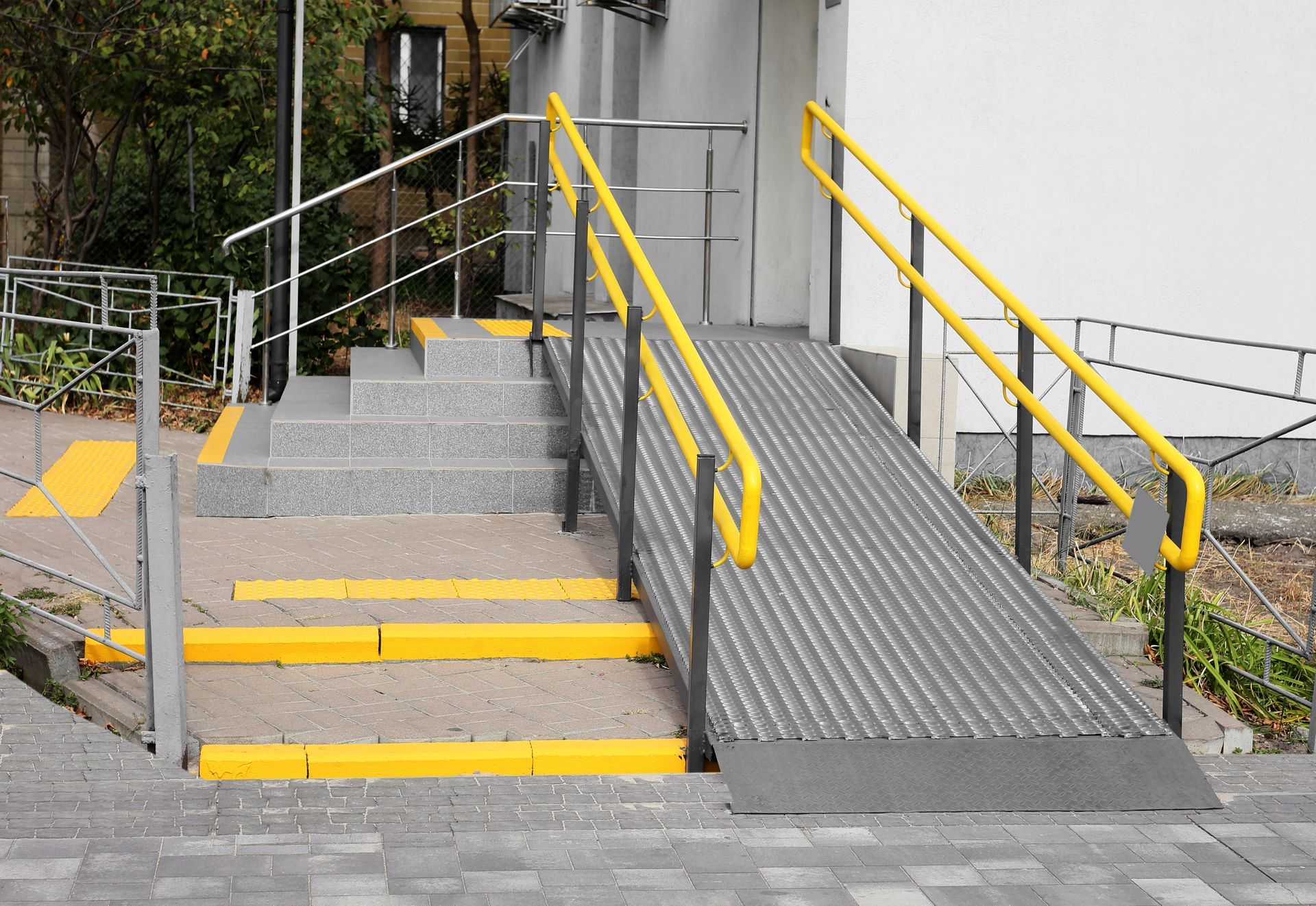 Rampe d'accès pour personnes à mobilité réduite