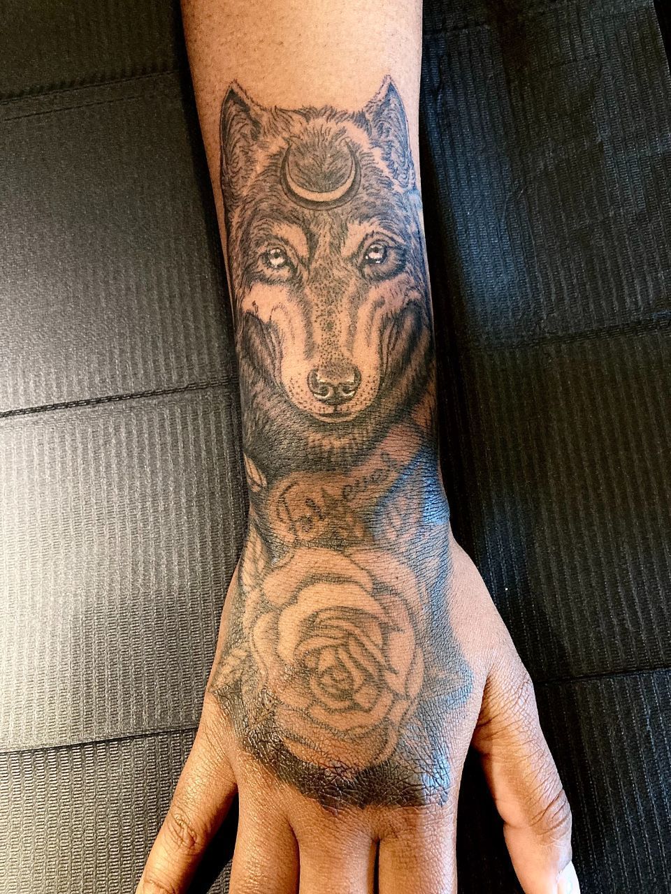 Messer-Tattoo, Buenatinta 53 Tattoo