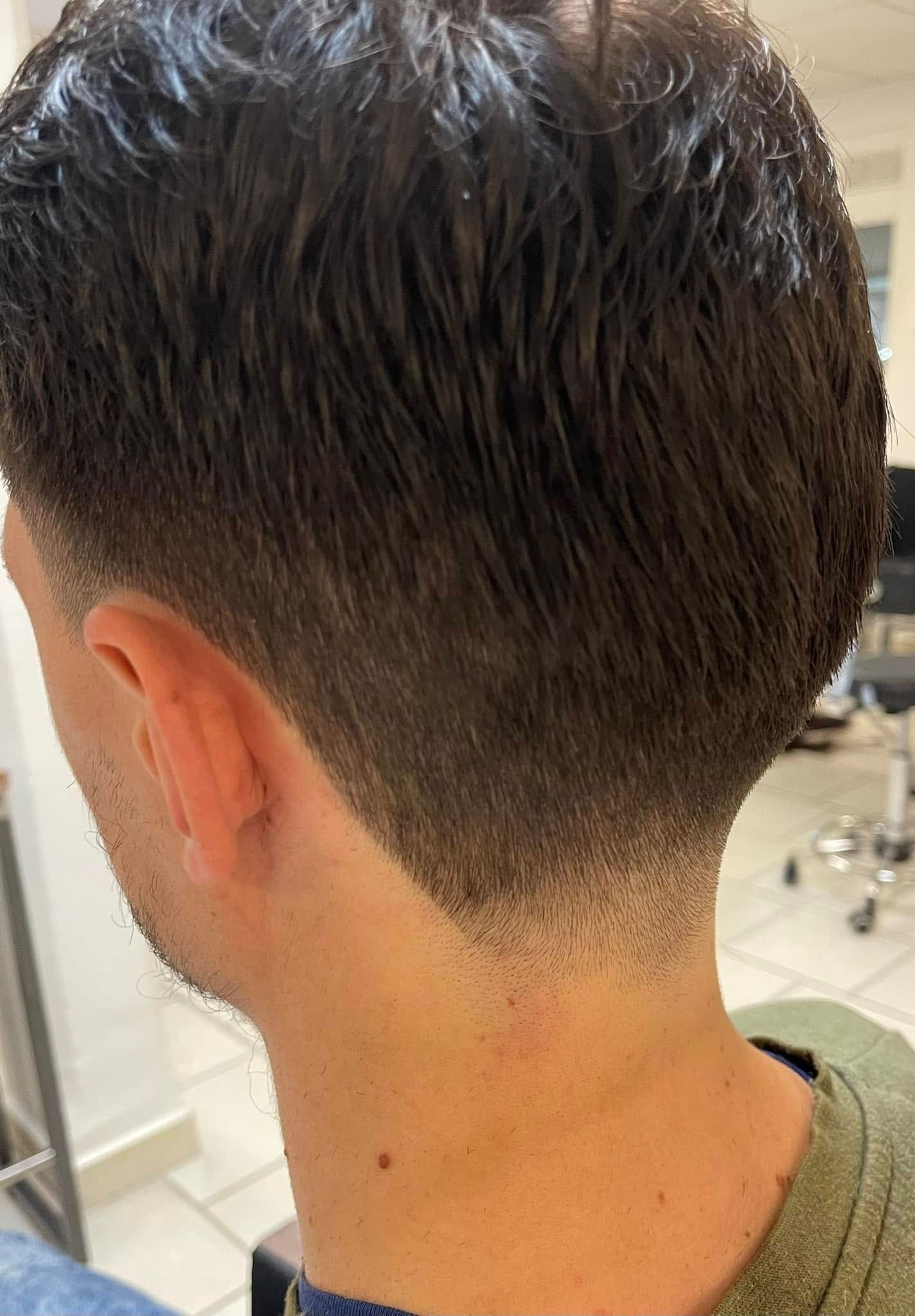 Coupe homme dégradé court