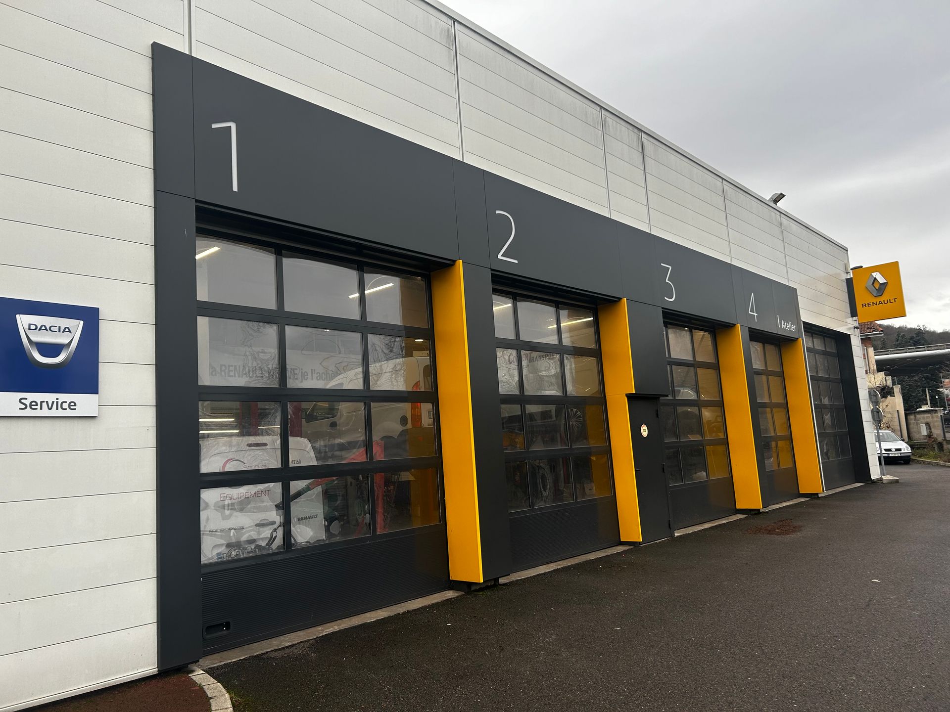 Atelier Renault et Dacia.