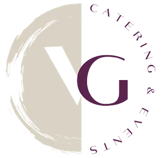 Un logotipo para una empresa llamada catering y eventos.