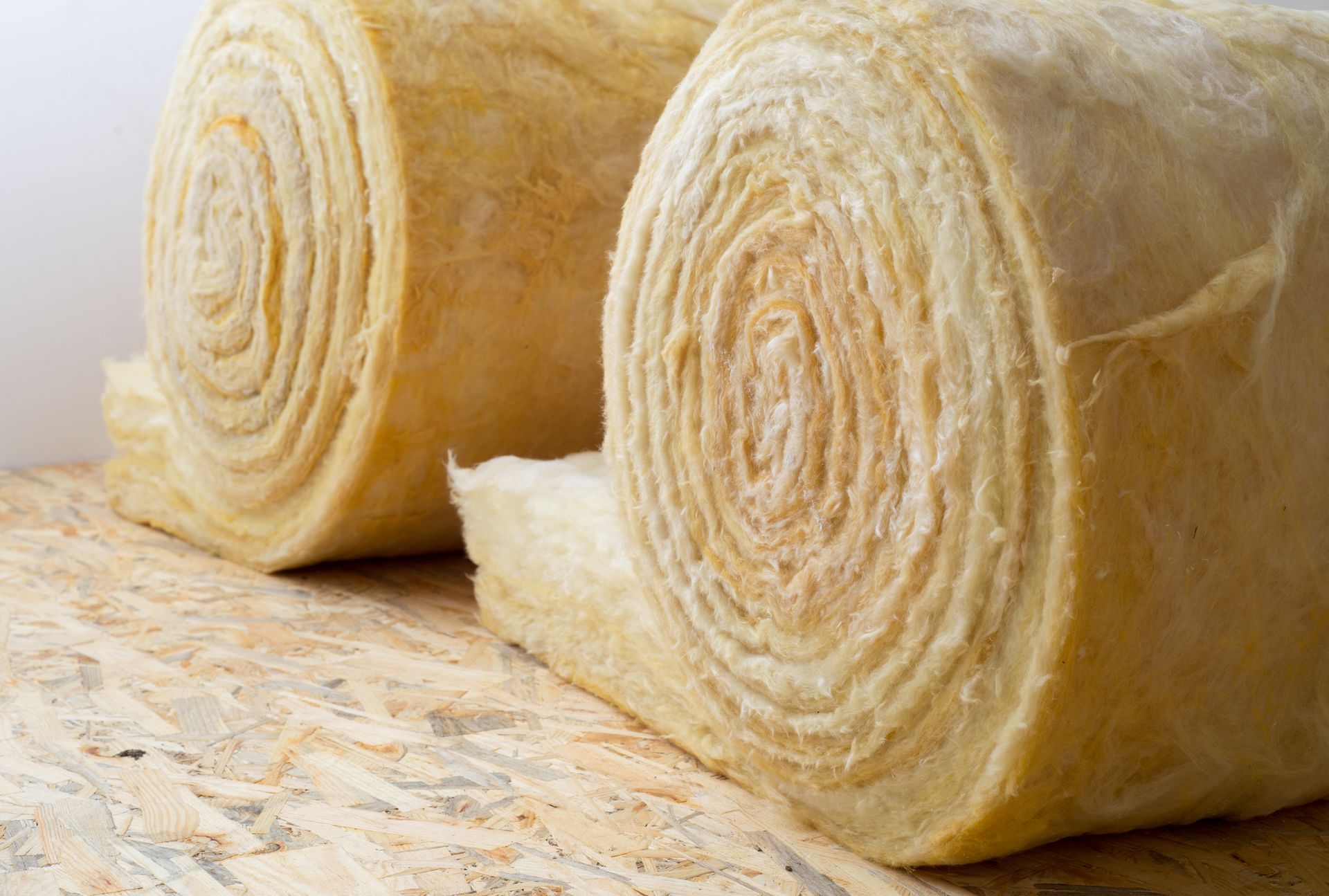 Rouleaux de laine de verre.