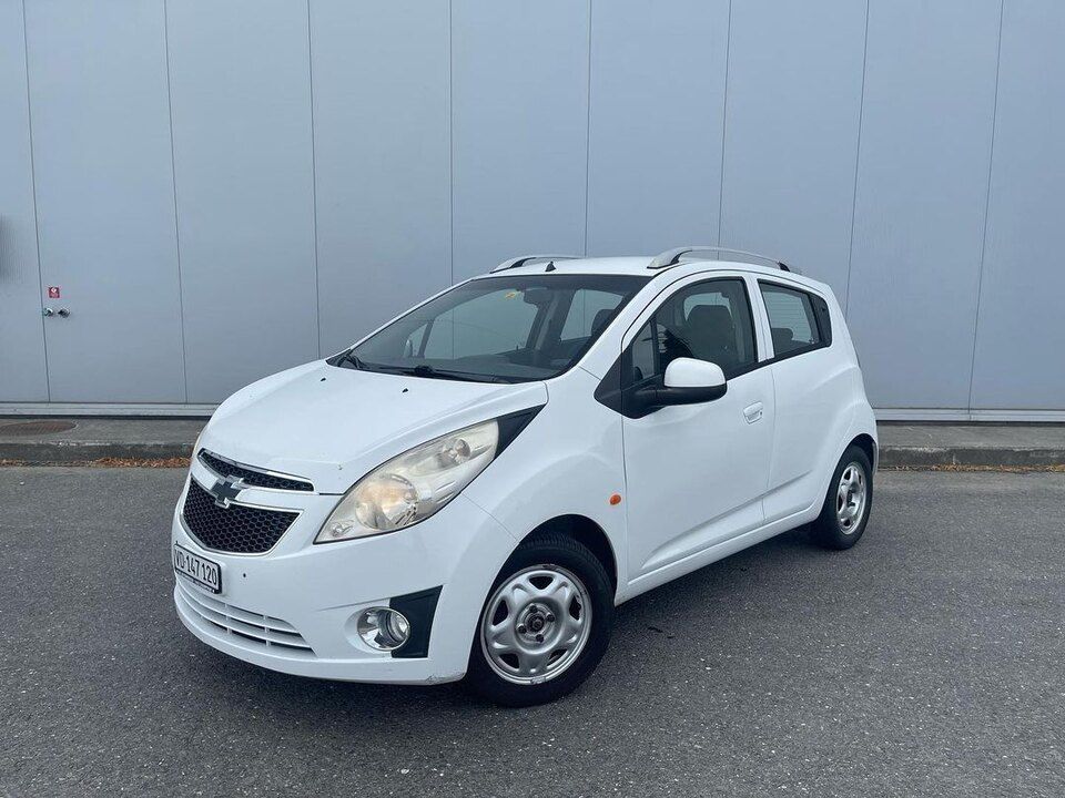 véhicule de loisir blanc