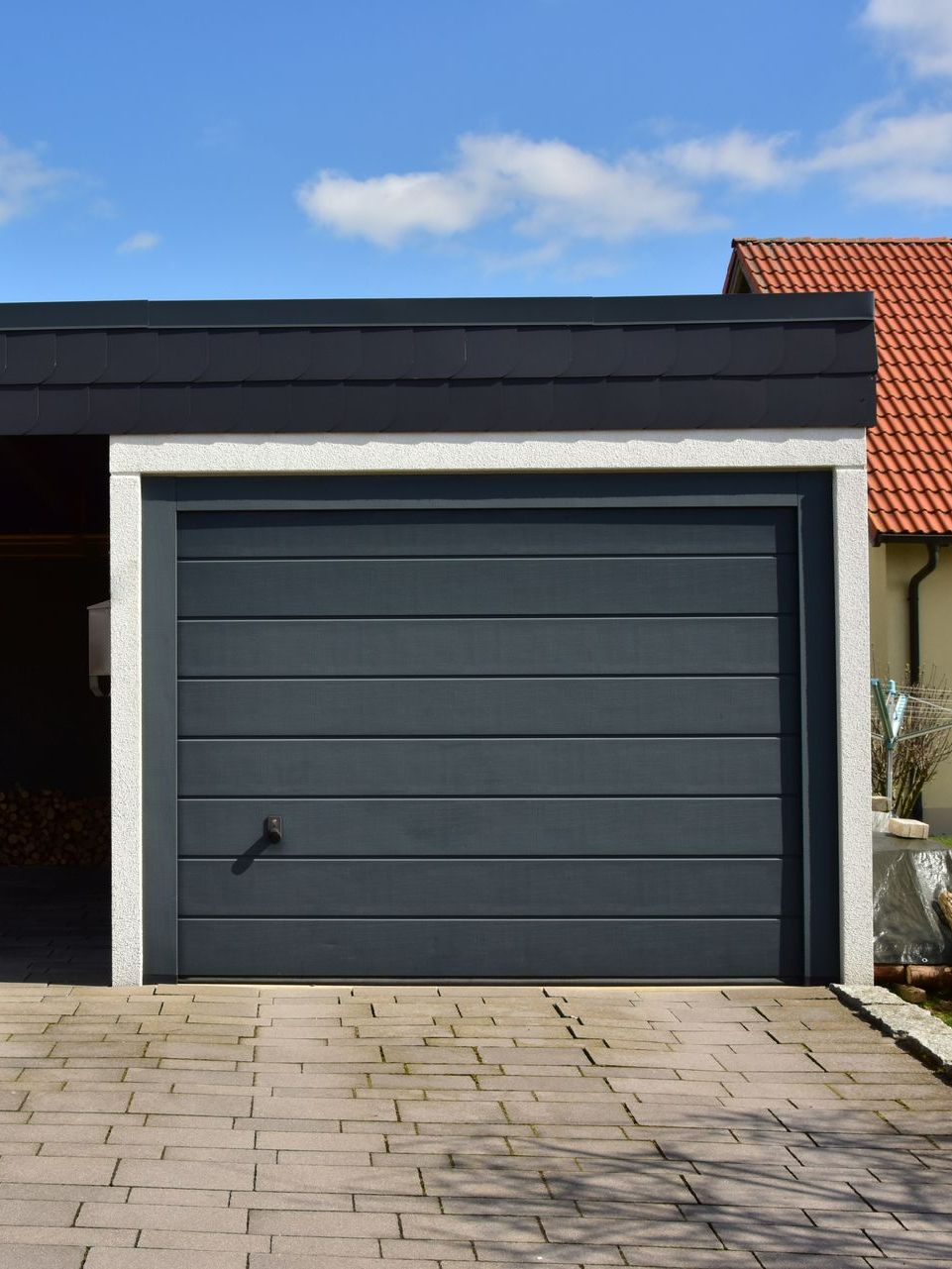 Porte de garage anthracite en alu