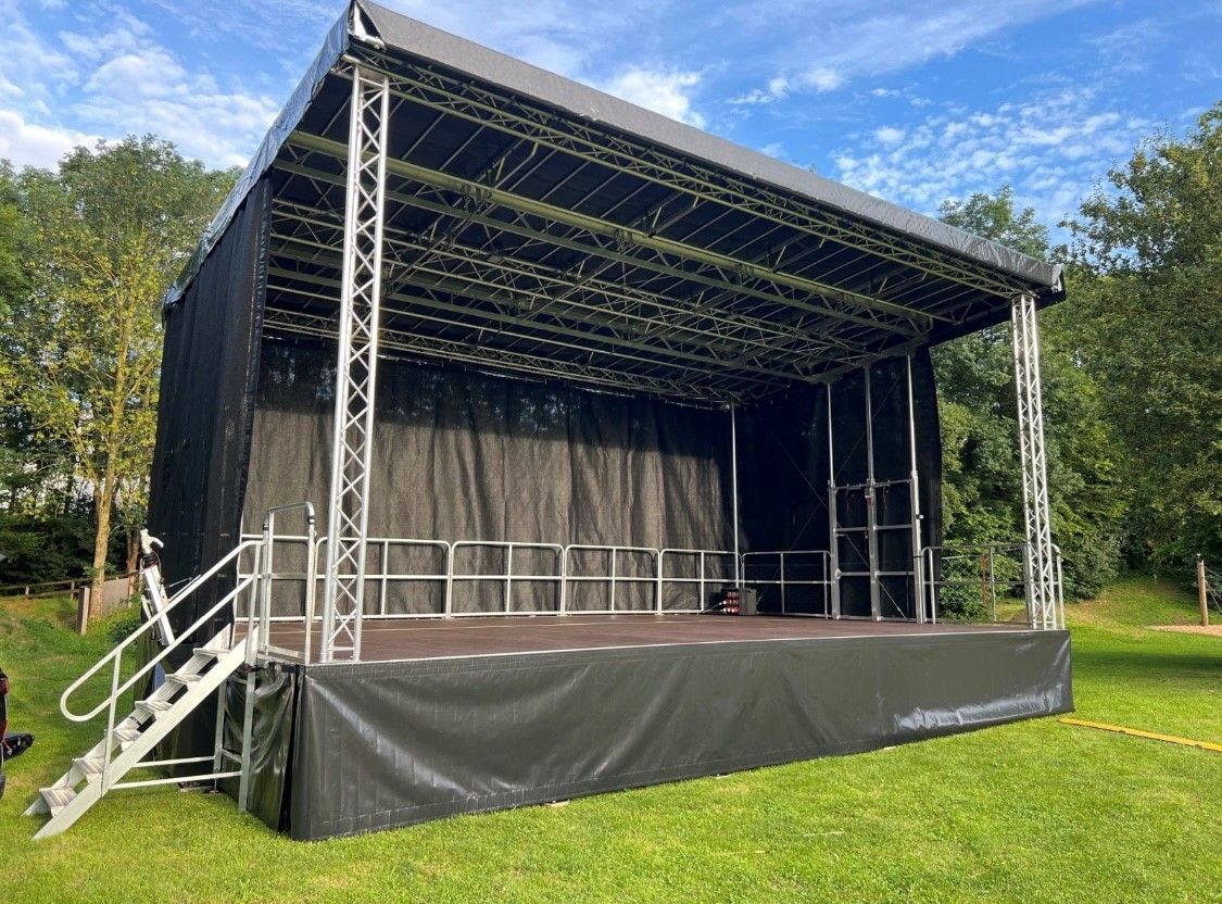 Stagemobil XXL 61m²-Bühne