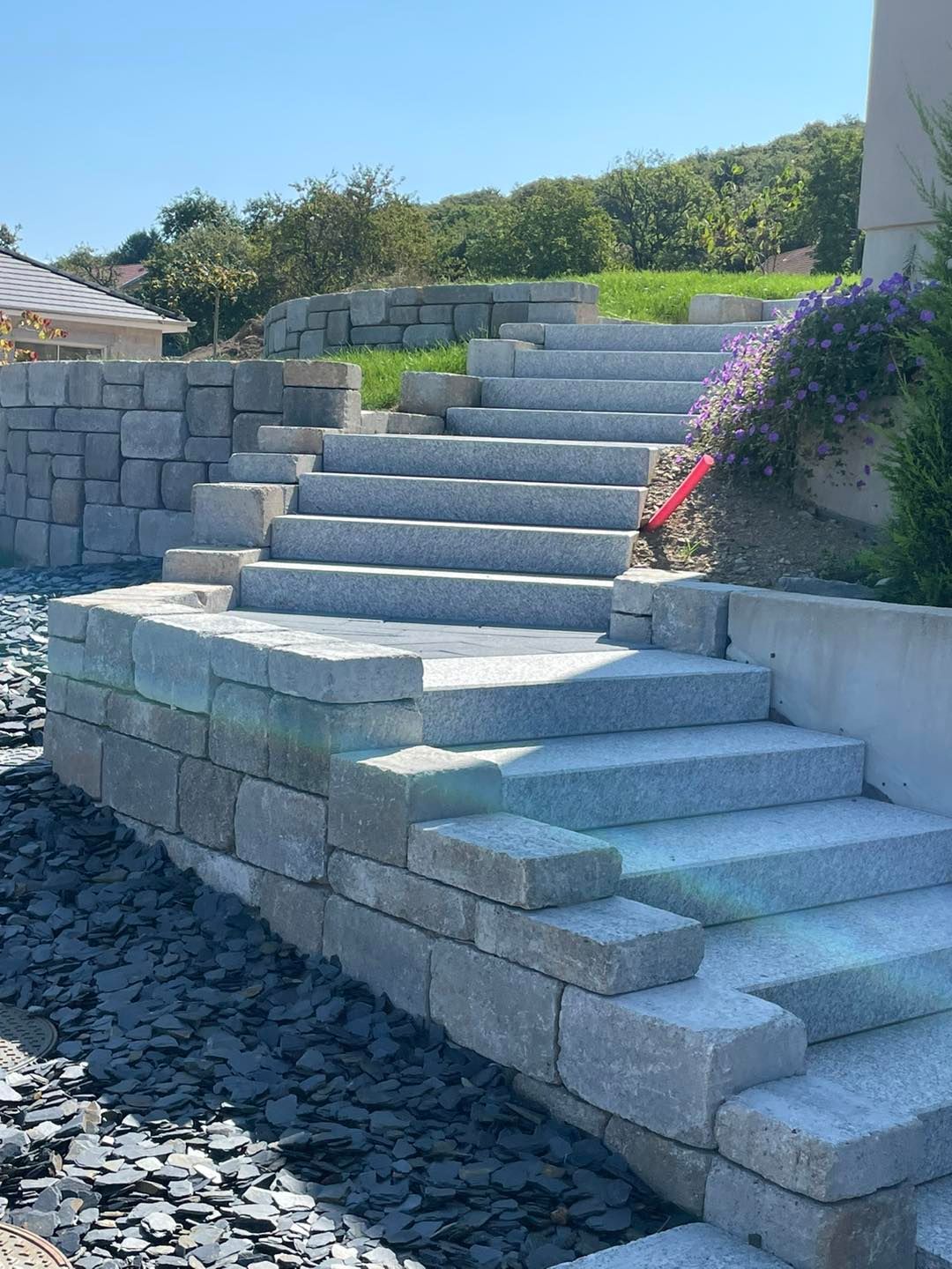 Escalier en pierre montant 01