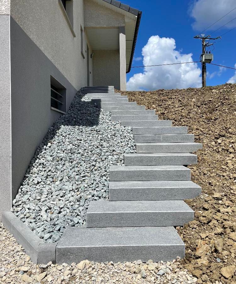 Escaliers et graviers