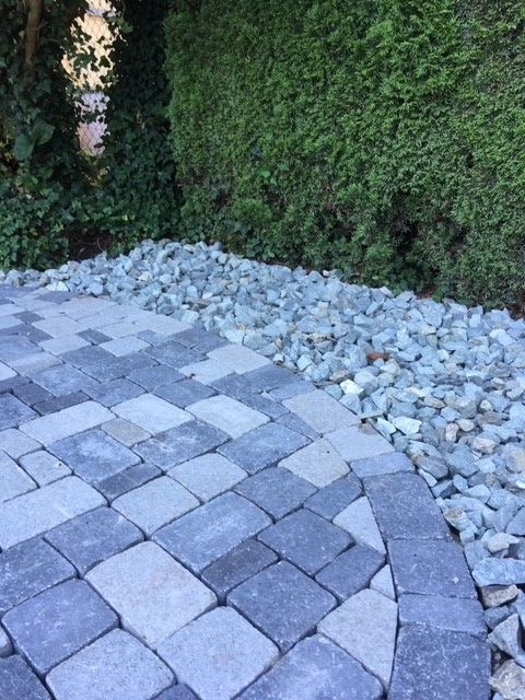 Coin de jardin en pavés