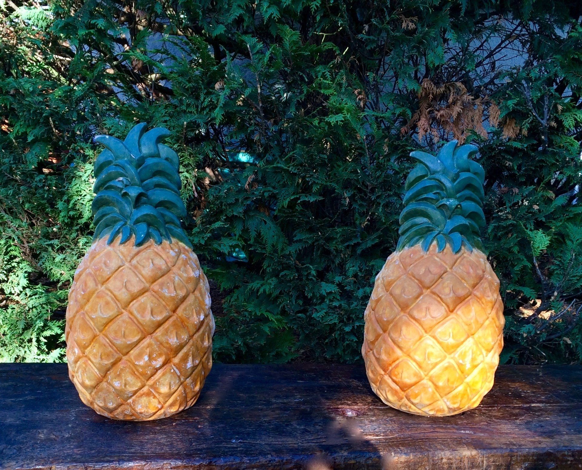 Statues ananas
