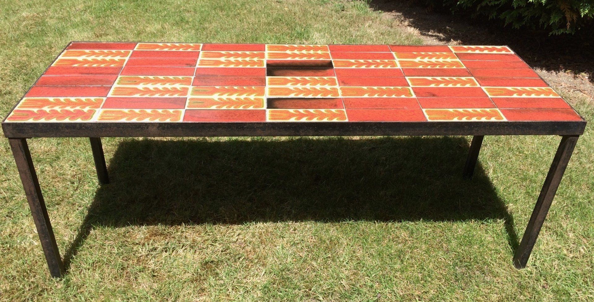 Table effet carrelage