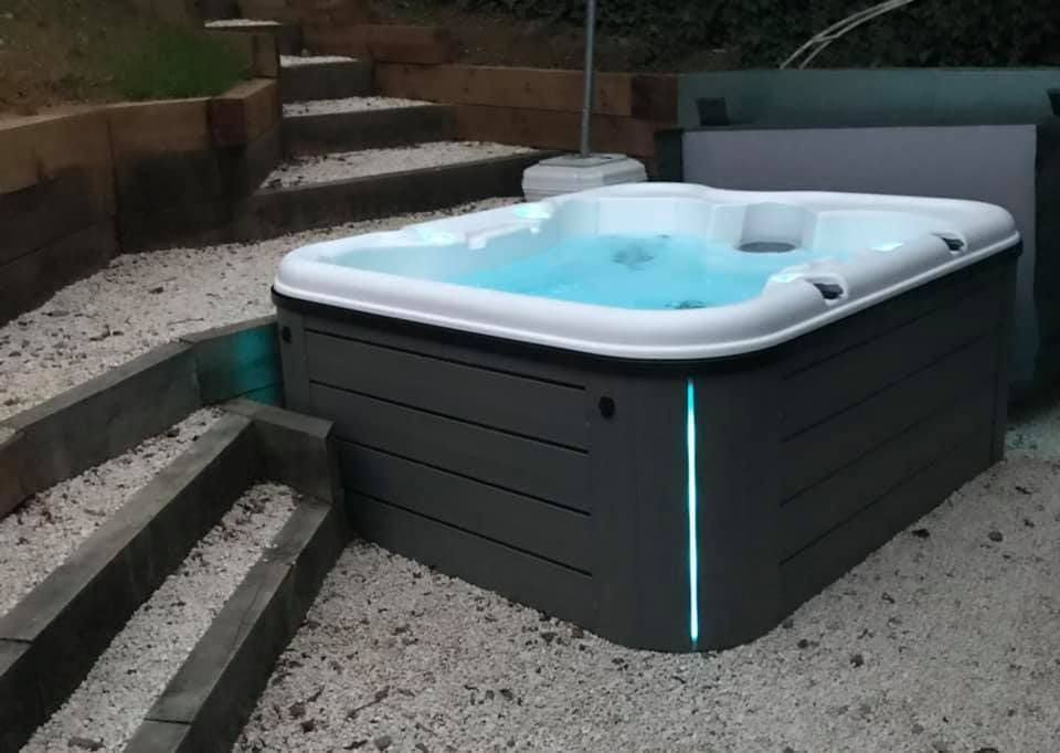 Petit spa extérieur