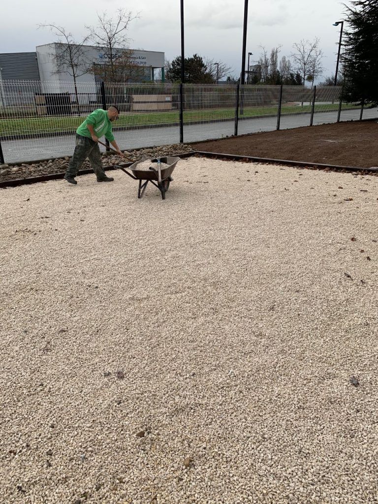 Terrain de cailloux 3