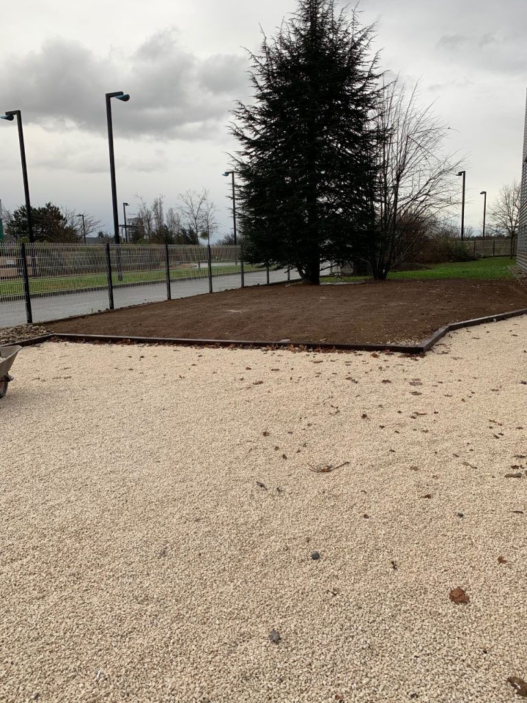 Terrain de cailloux 2