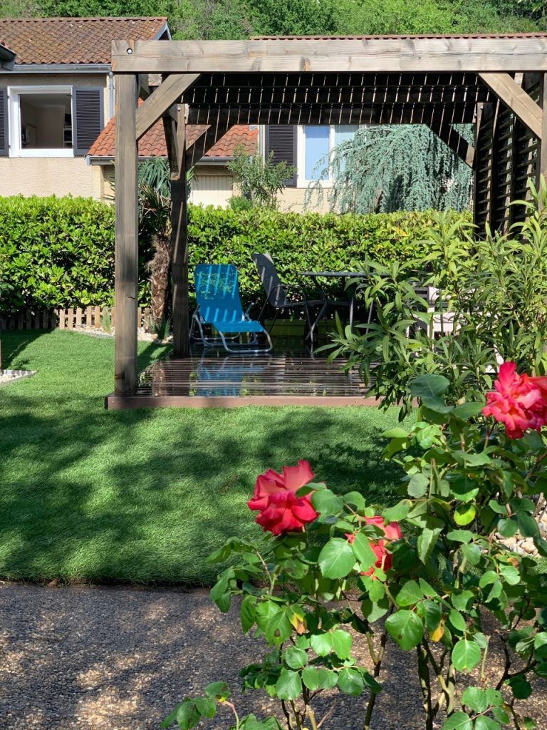 Coin détente sous une pergola