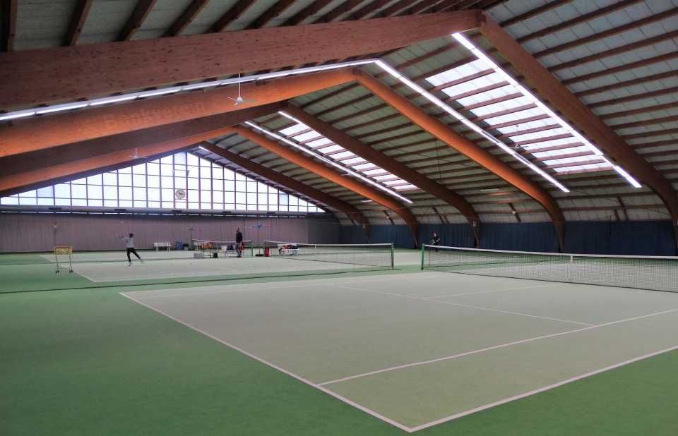 Indoor-Tennisplatz