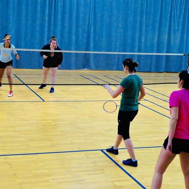 Badmintonspieler während einer Partie