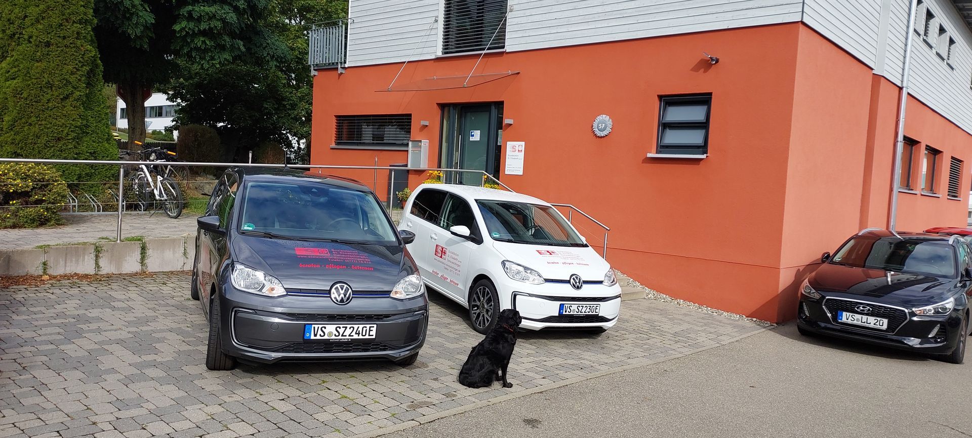 Die Dienstwagen der Sozialstation St. Elisabeth