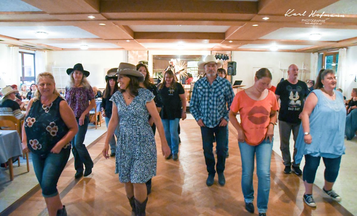 Entertainment Business for U.S. Country Music – Country-Event