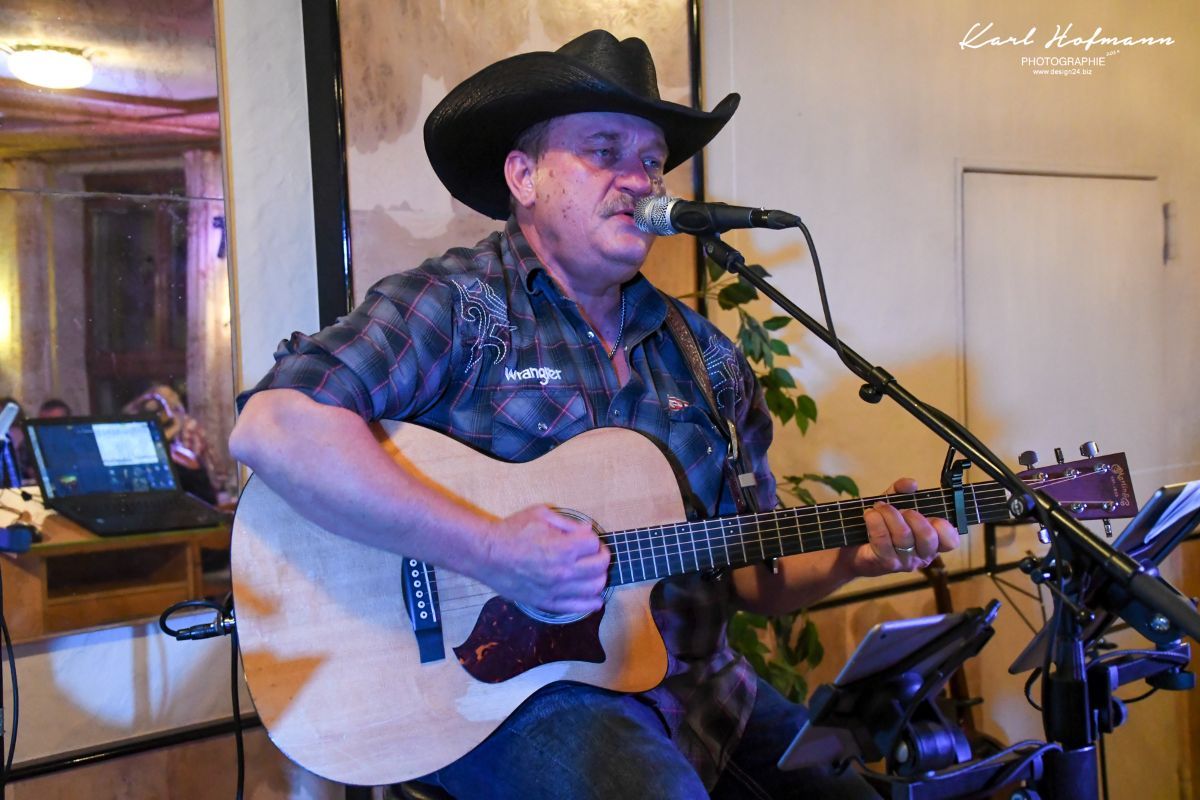 Entertainment Business for U.S. Country Music – Country-Event