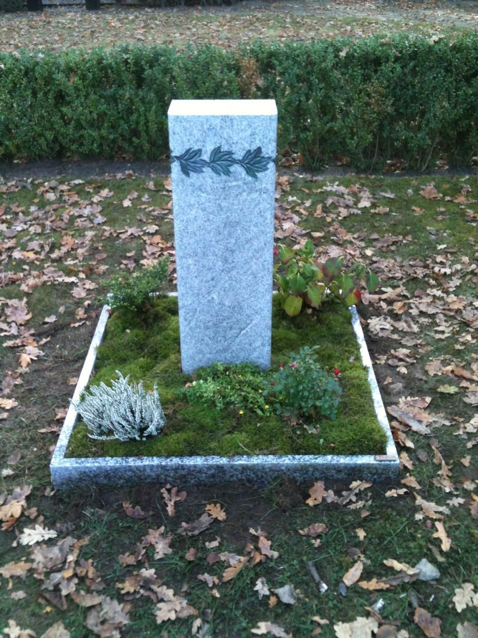 Grabsteine, Grabtafel Steinmetzbetrieb Riech