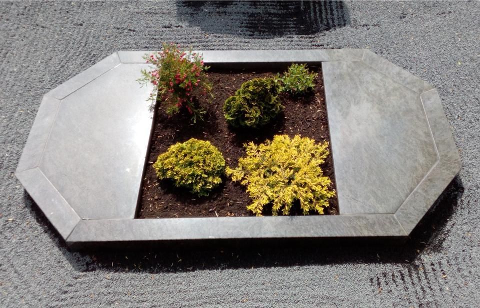 Grabsteine Steinmetzbetrieb Riech